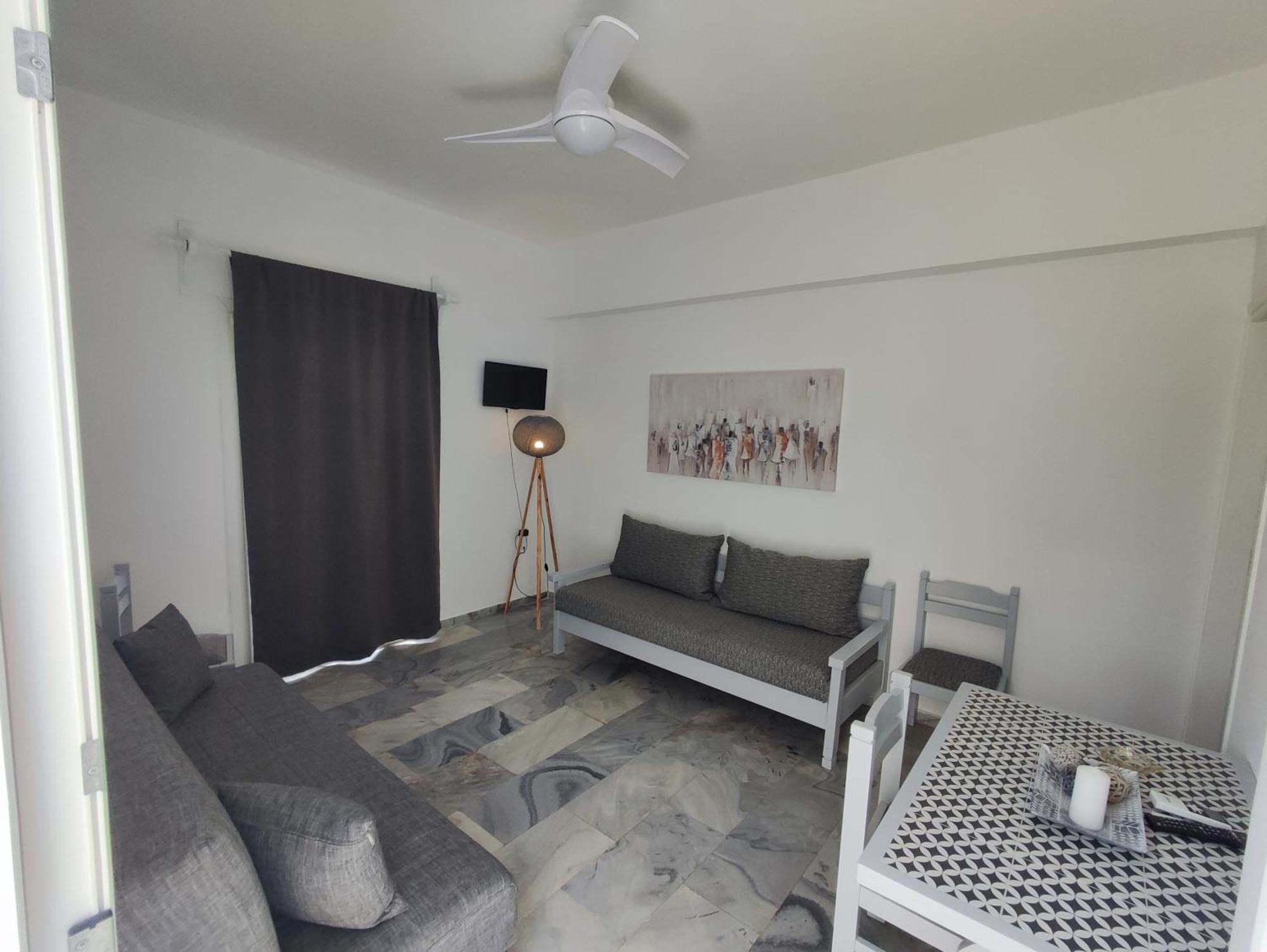 Galaxy Apartments Aliki  Room photo